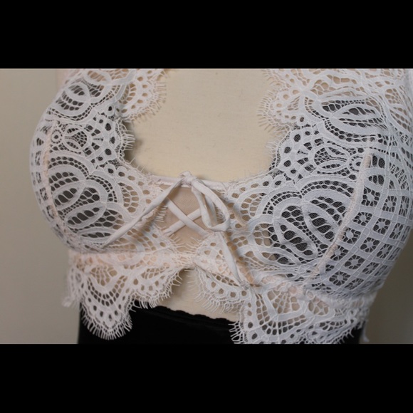Lace Bralette - Picture 2 of 5